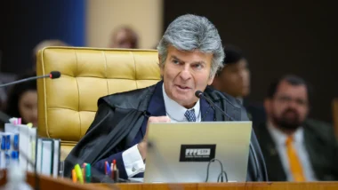 Fux vota para manter proibição de jogos de azar; Dino pede vista e adia decisão