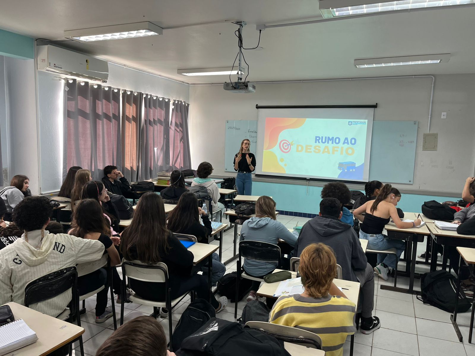 Capital catarinense avançou da 15ª para a 2ª colocação nos anos finais do ensino fundamental e passou do 10º para o 3º lugar nos anos iniciais