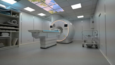 Tecnologia em hospital: cientistas avançam nas pesquisas para prevenir danos ao fígado e tumores associados ao envelhecimento.