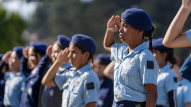 Melhor desempenho acadêmico e redução da violência no ambiente escolar: resultados confirmados das escolas cívico-militares