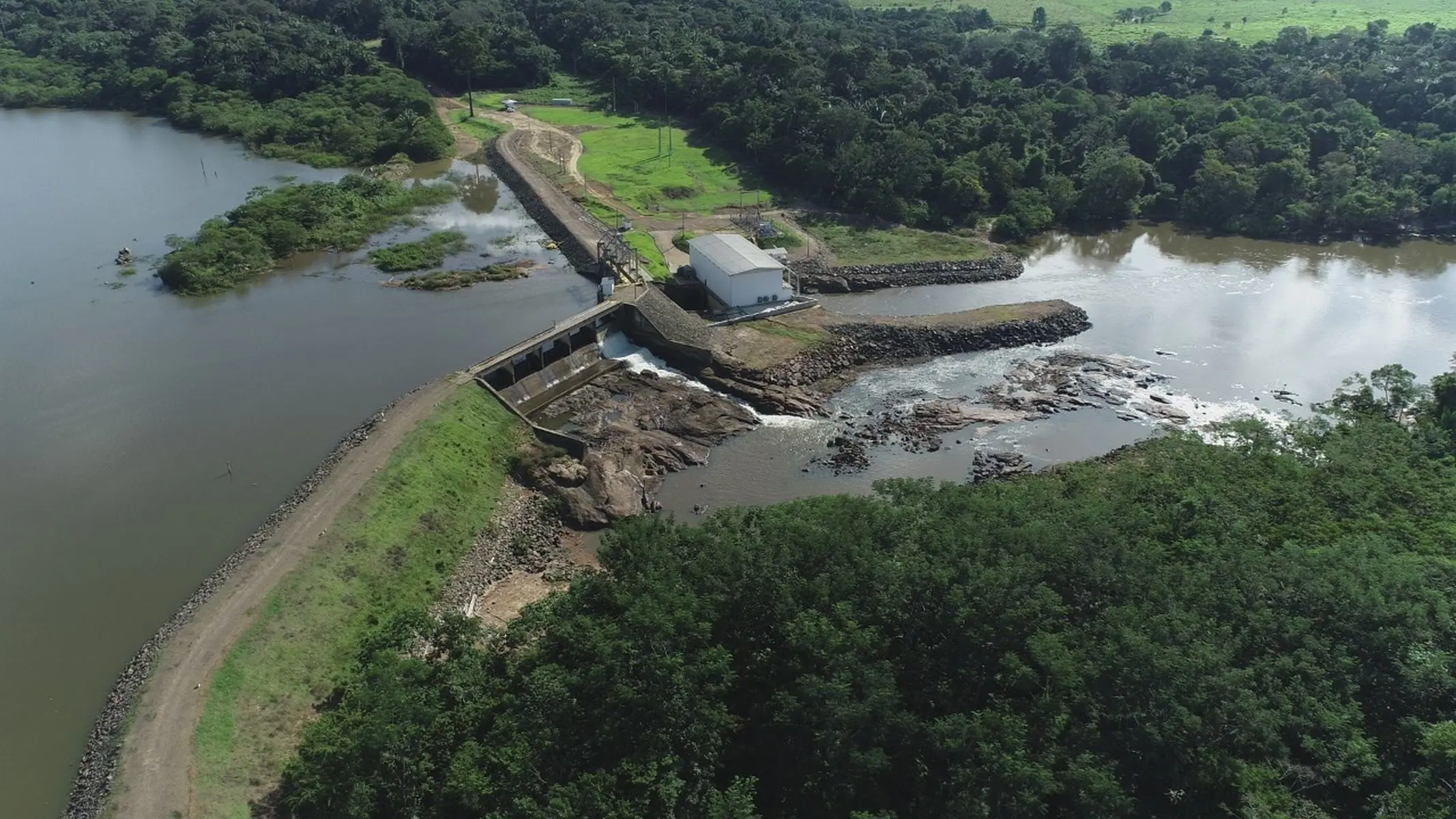 PCH Canaã, em Ariquemes (RO): decisão cautelar da ANEEL restabelece, até julgamento definitivo do recurso, a possibilidade de enquadramento como autoprodutor para usinas de pequeno porte dispensadas de outorga.