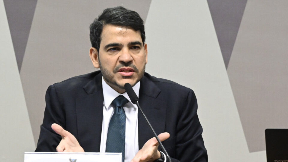 AGU dá prazo ao Discord para corrigir falhas após Janja pedir bloqueio imediato