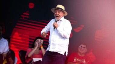 Presidente Lula durante evento comemorativo dos 30 anos do MTST em Taboão da Serra