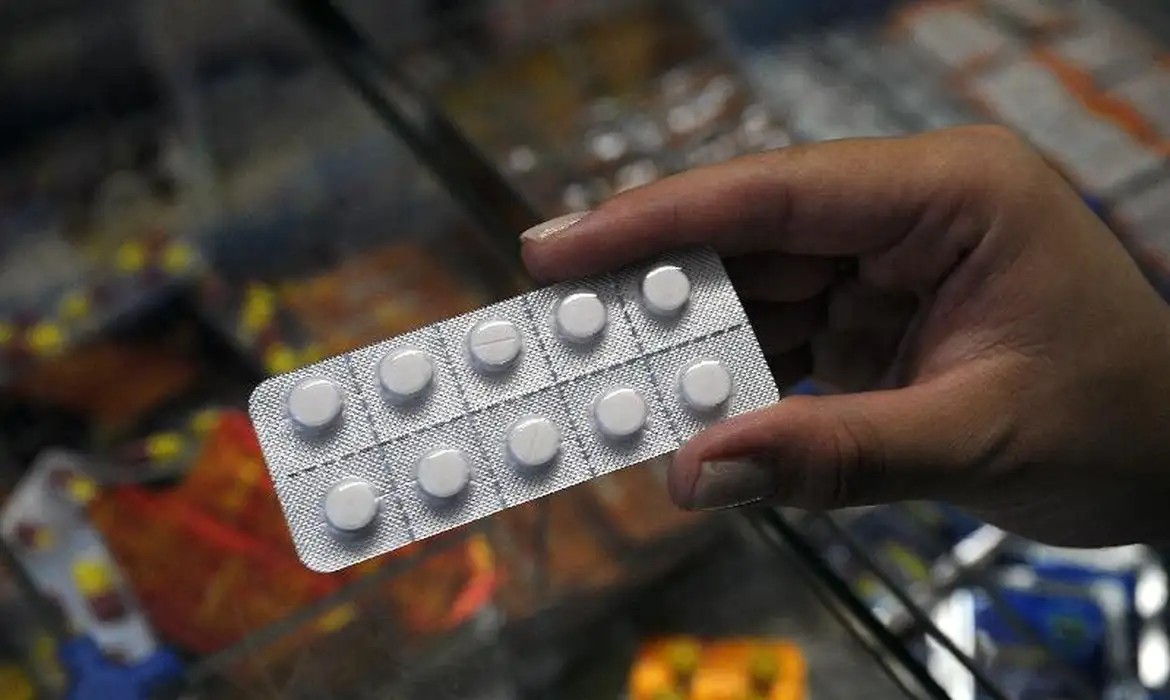 Anvisa amplia lista de plataformas autorizadas a vender medicamentos