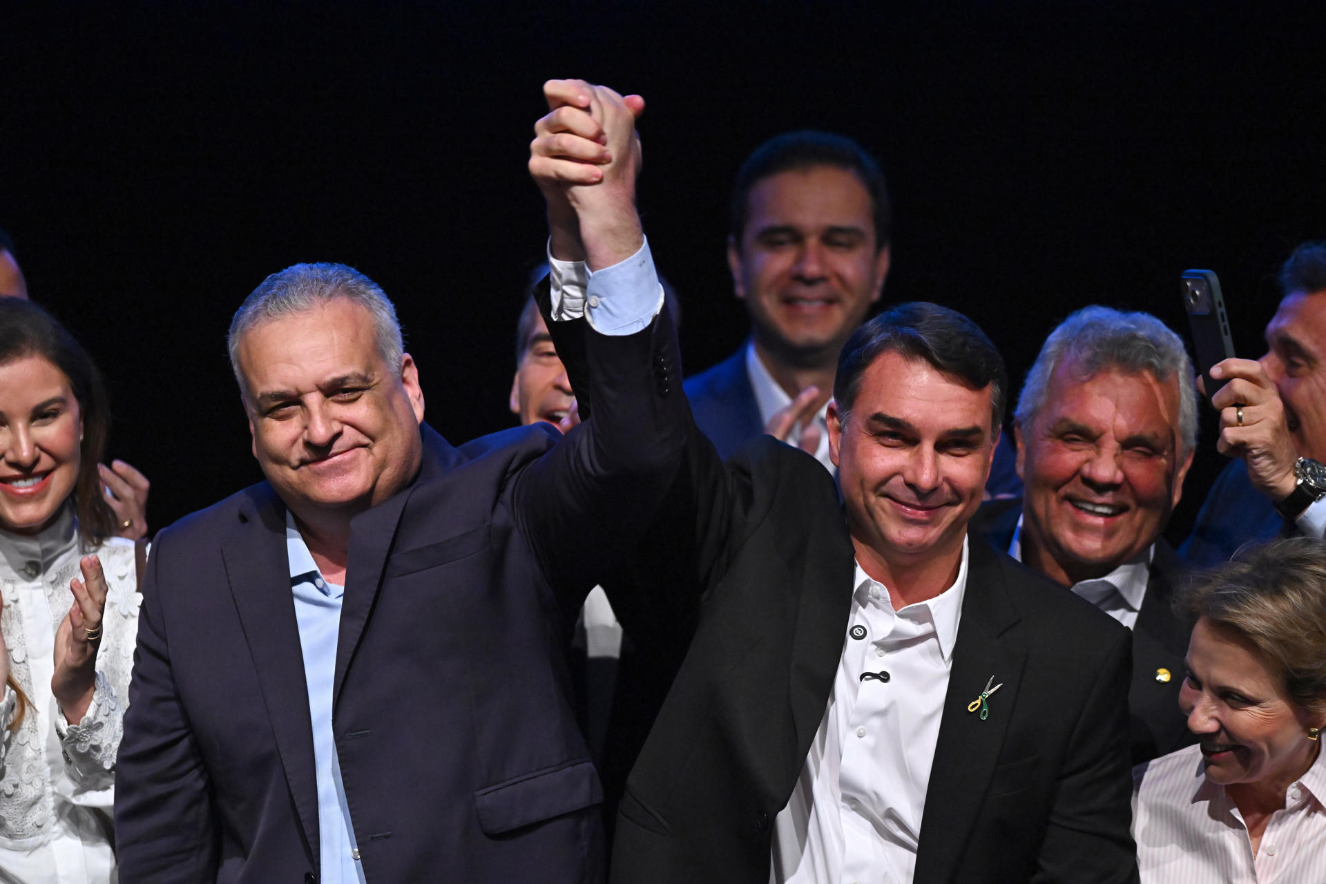 Depoimento reforça tese de armação em denúncia de estupro contra vice de Flávio  