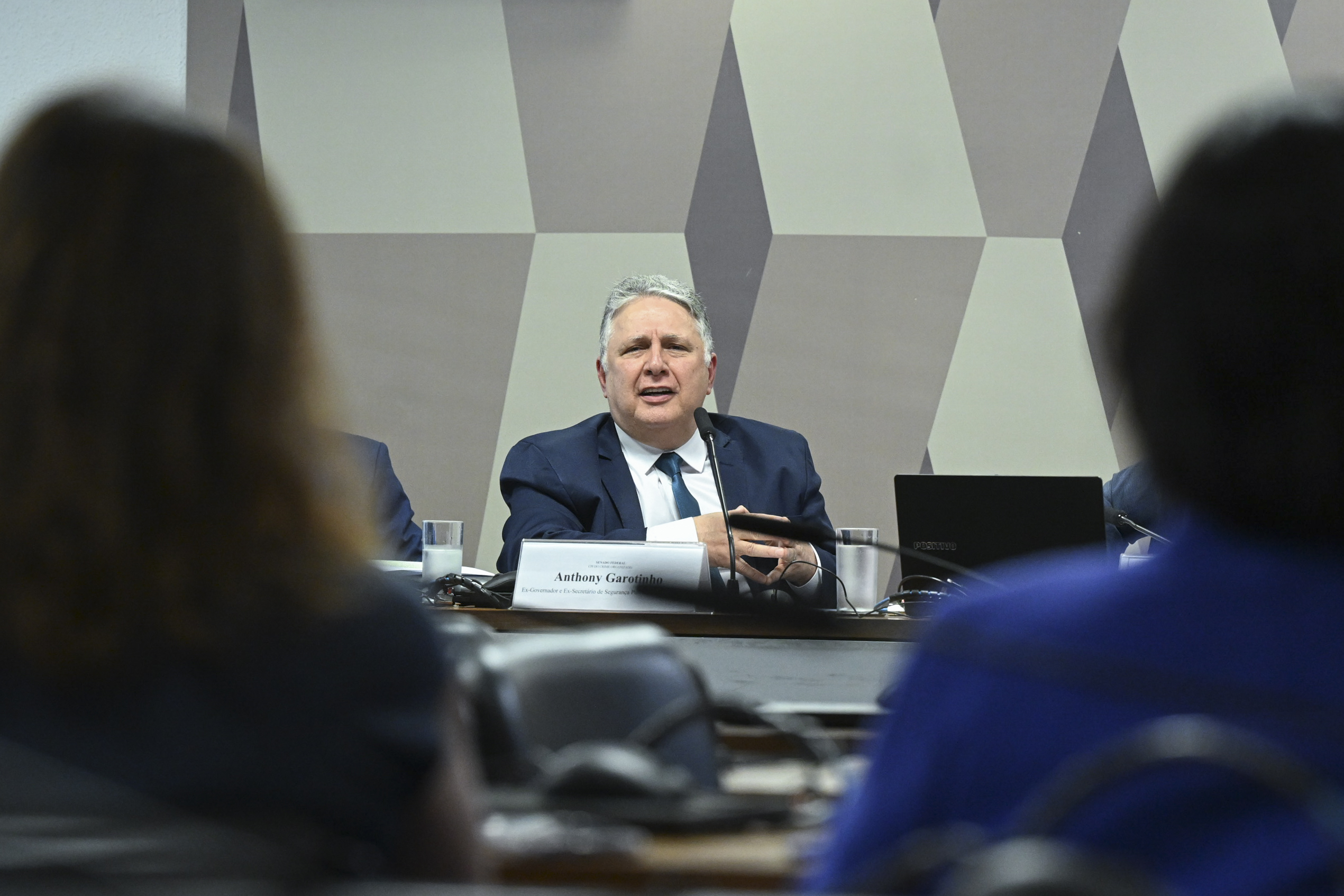 Despacho envia à Justiça Eleitoral condenação que determinou perda dos direitos políticos.