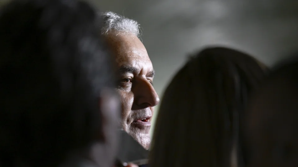 Deputado foi acusado de estupro, mas divulgação de depoimento inverte o jogo contra Lindbergh Farias.