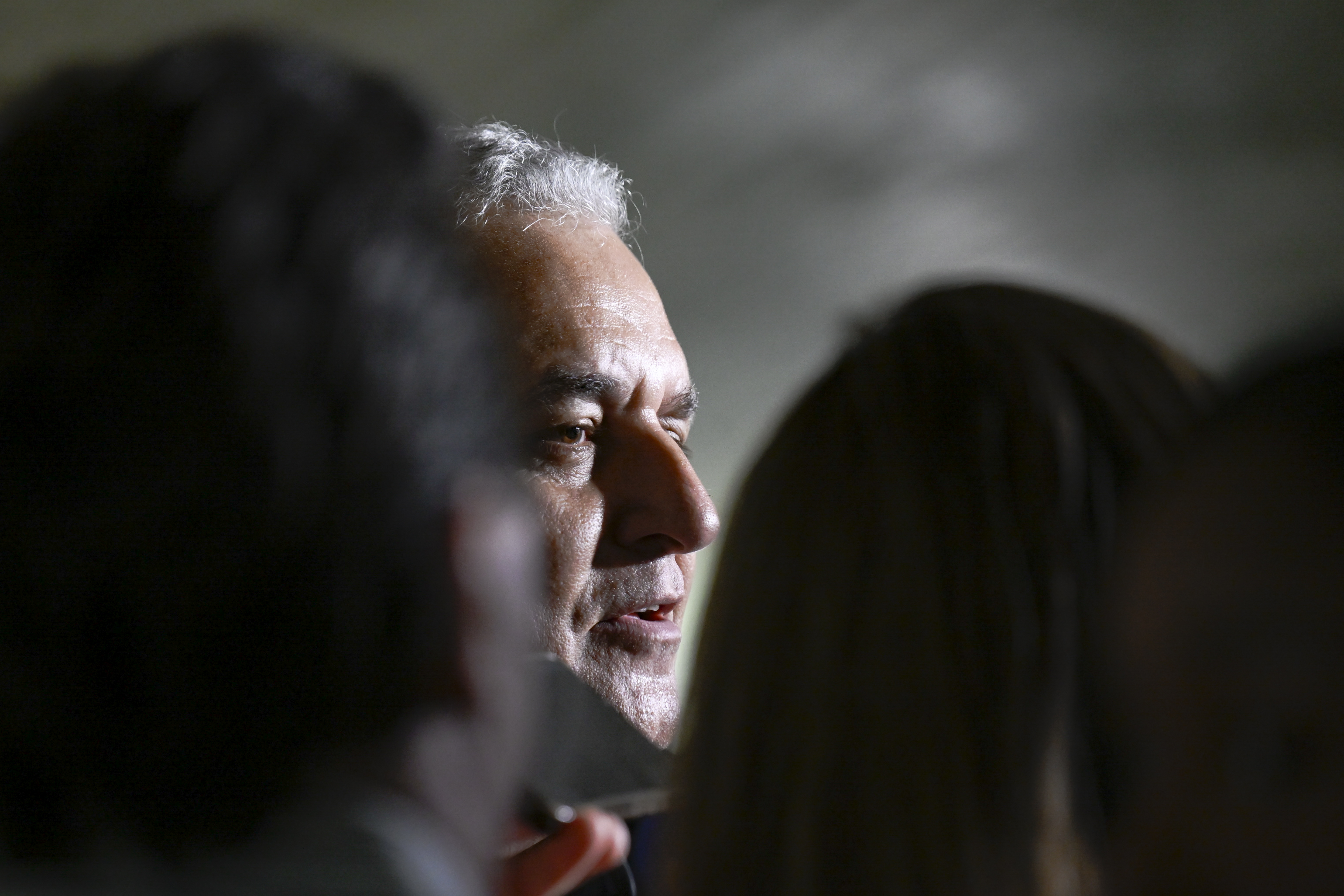 Deputado foi acusado de estupro, mas divulgação de depoimento inverte o jogo contra Lindbergh Farias.
