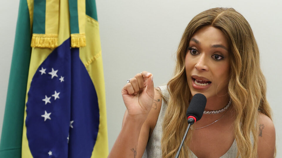 Conselho de Ética aprova parecer e Erika Hilton pode perder mandato por quebra de decoro