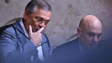 PF cita pagamento de R$ 100 mil a jornalista ao defender operação contra fonte