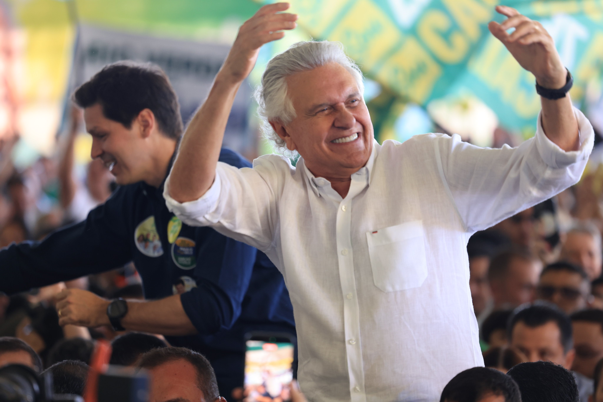 Caiado lança ofensiva digital contra polarização entre Lula e Flávio