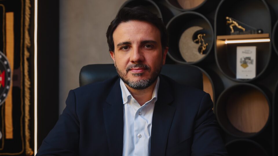 O que Renan Santos promete para a economia em seu plano de governo