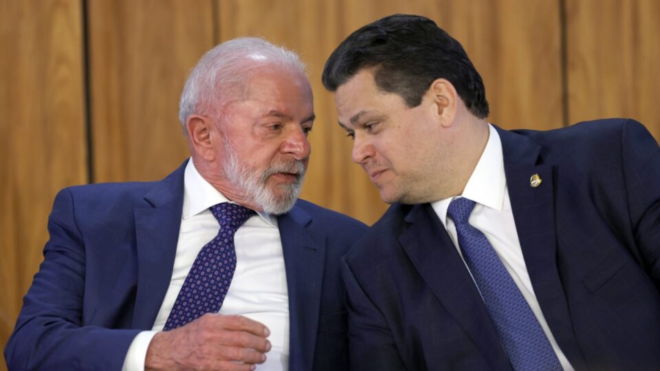 Lula e Alcolumbre voltam a se reunir para alinhar pautas de interesse do governo