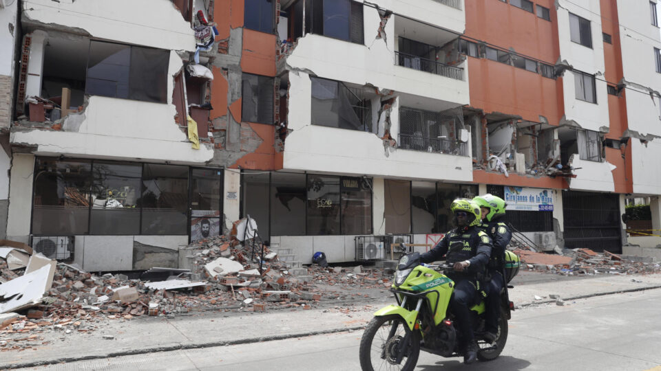 Irmãos sobrevivem a terremoto na Colômbia após perderem família na Venezuela