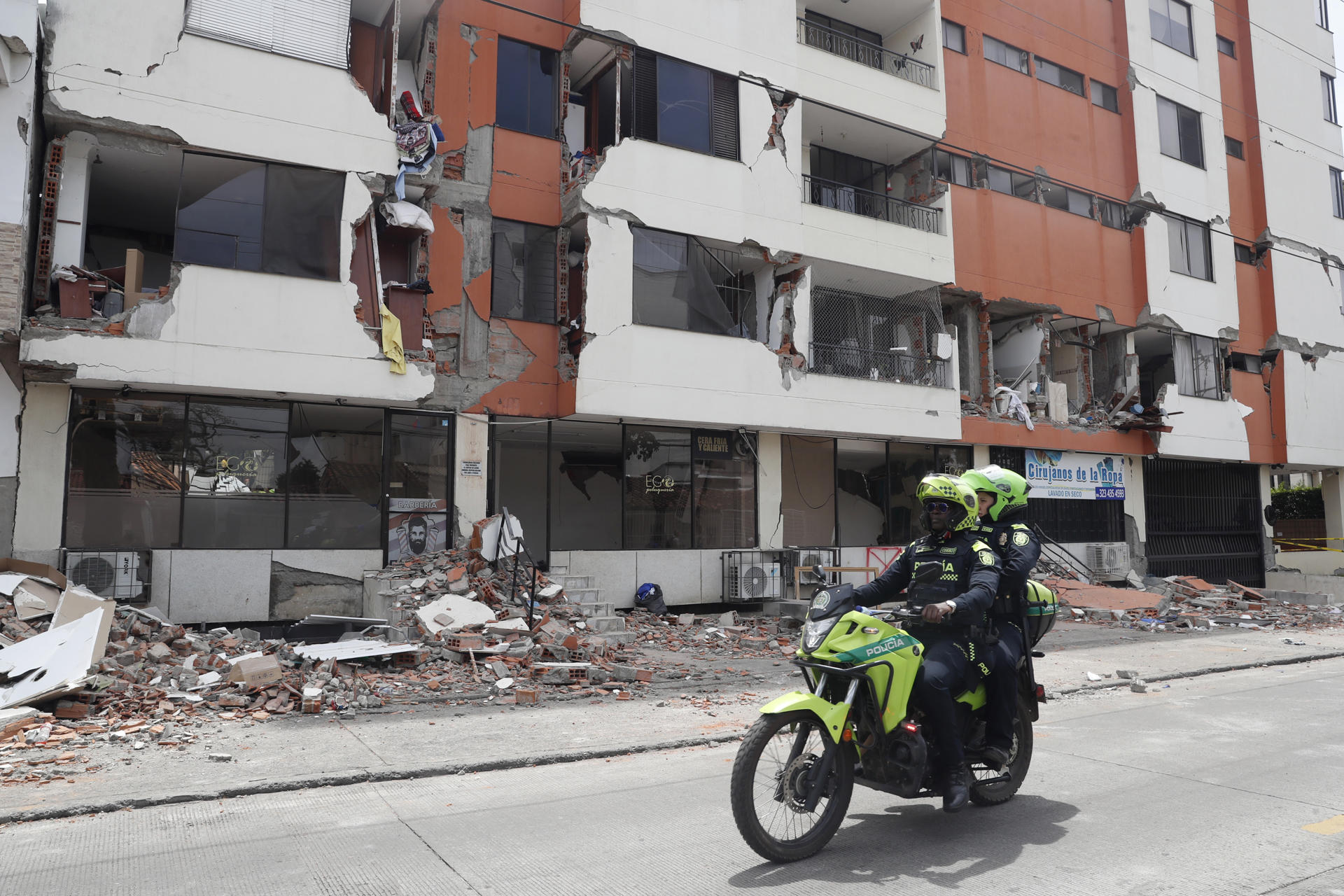Irmãos sobrevivem a terremoto na Colômbia após perderem família na Venezuela