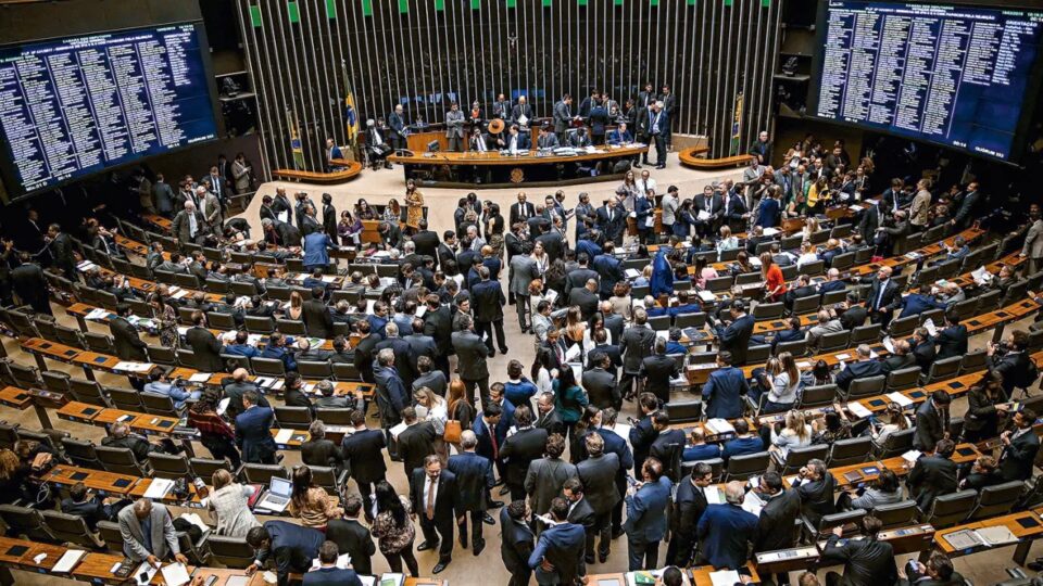 Declaração de bens dos candidatos às eleições 2026: o que entra e como interpretar os valores