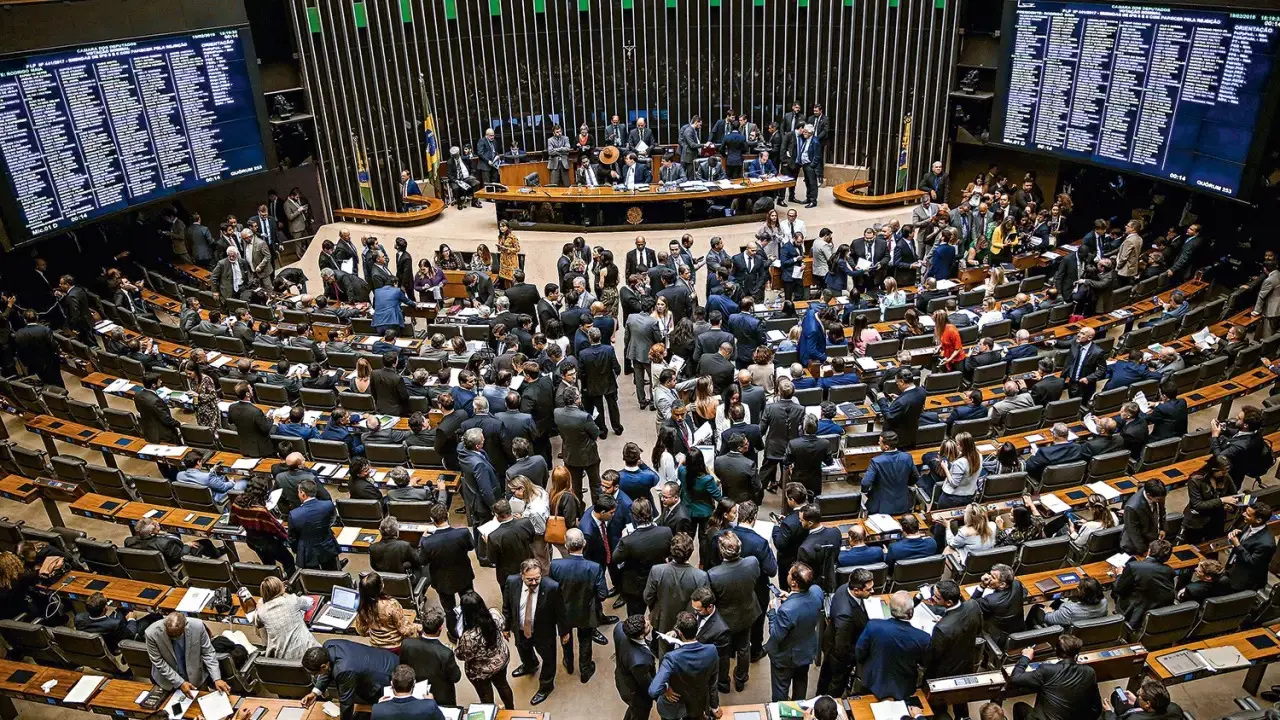 Declaração de patrimônio é obrigatória para candidatos e permite ao eleitor acompanhar os bens informados à Justiça Eleitoral.