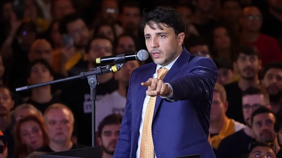Renan Santos apresenta plano de governo para 'restaurar' o Brasil; candidato do Missão detalha propostas
