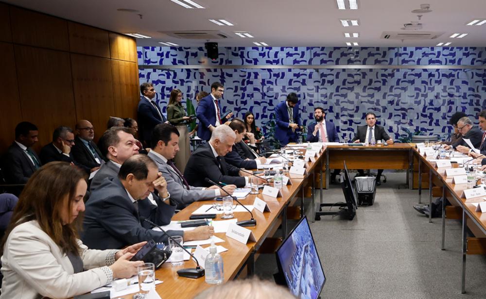Deputados de oposição planejam barrar pauta do governo antes das eleições
