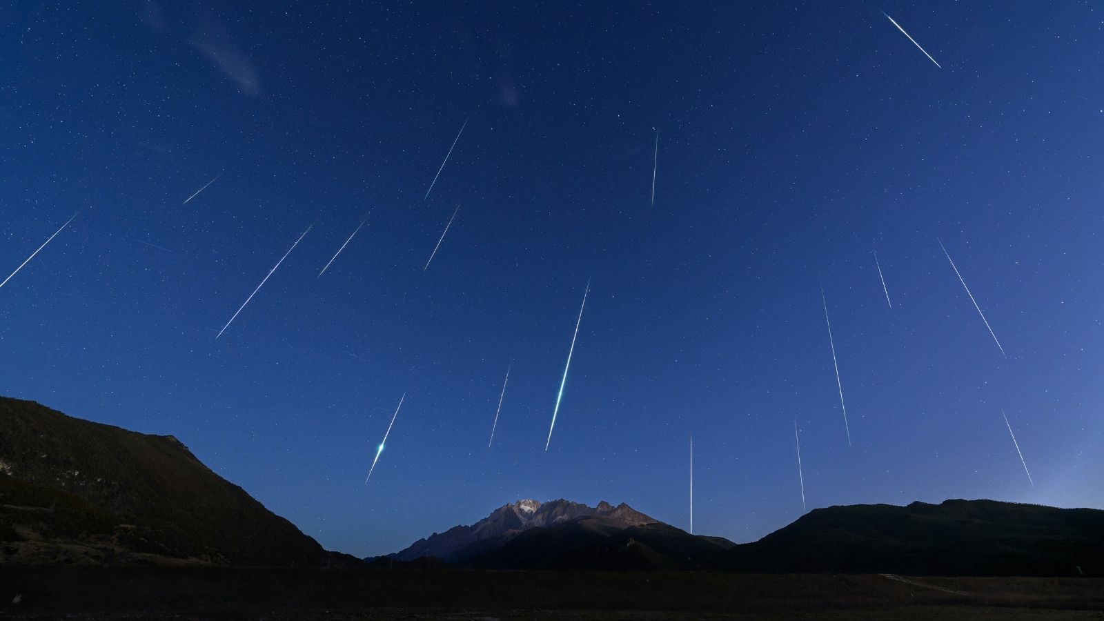 Chuva de meteoros Perseidas atinge pico no Brasil; veja o melhor horário para observar