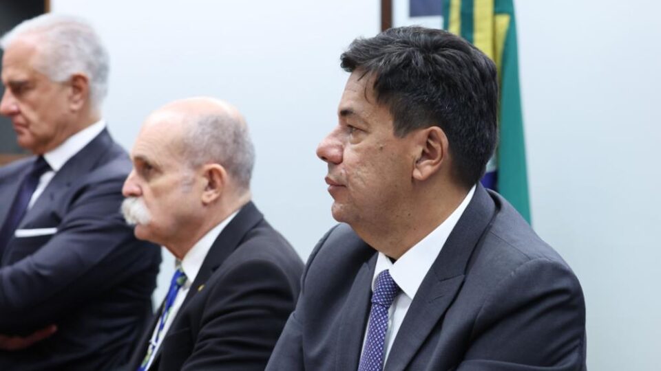 Câmara instala comissão e avança a redução da maioridade penal para 16 anos