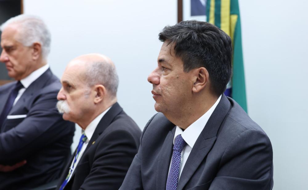 Câmara instala comissão e avança a redução da maioridade penal para 16 anos