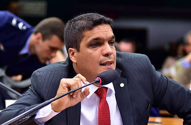 Daciolo entra na disputa pelo governo do Amazonas e defende mudar a capital do país para o estado