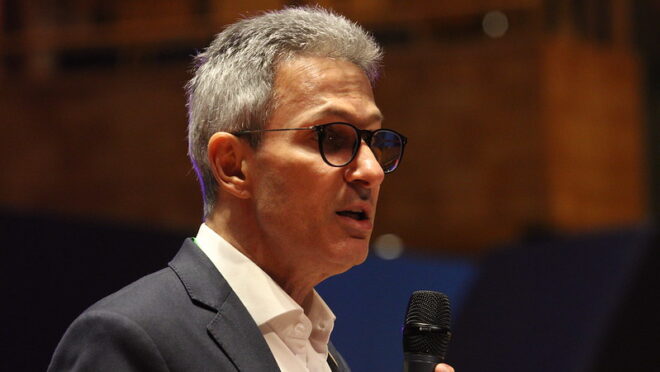 Zema quer nova reforma da Previdência, privatização de todas as estatais e alternativa à CLT