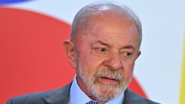 Governo Lula é desaprovado por 48% e aprovado por 46%, diz Quaest