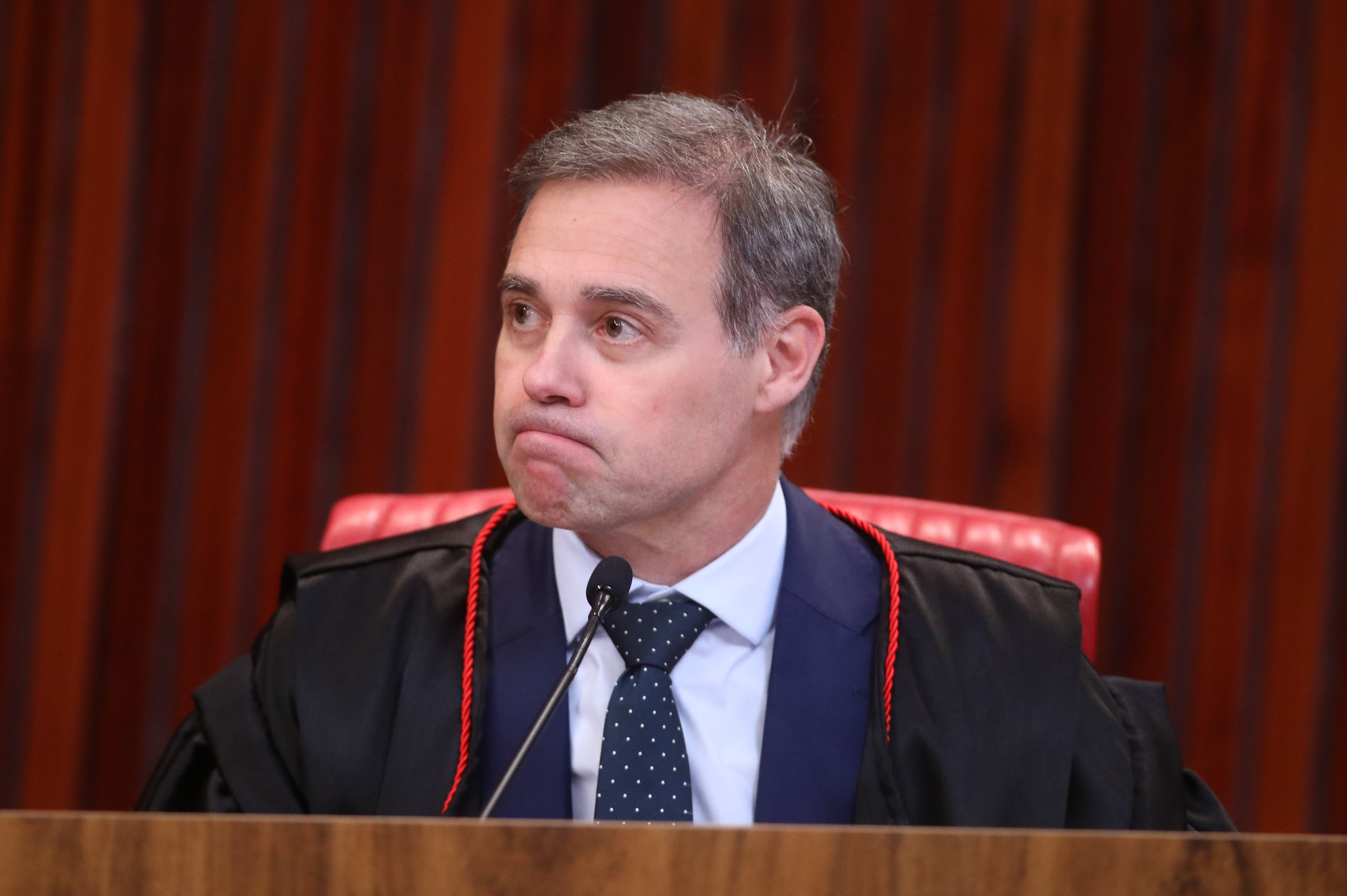 TSE barra análise de liminar de Mendonça contra PT e manda redistribuir processo