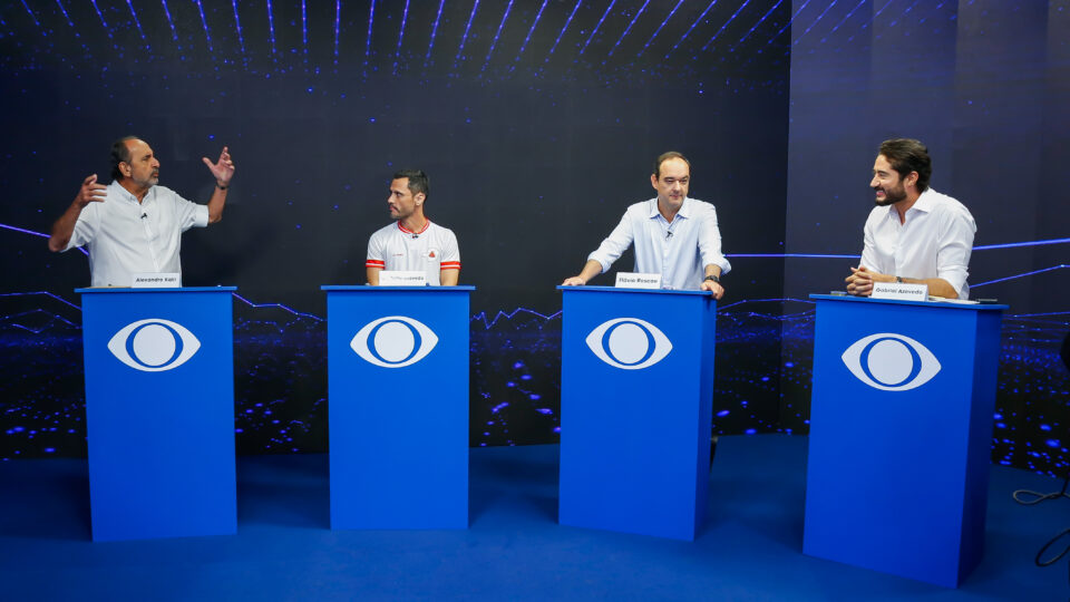 Ausência do candidato do PT reduz referências a Lula em debate pelo governo de Minas