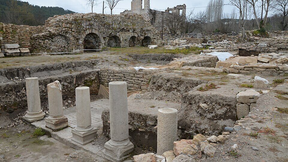 Fraude no Império Romano: pedras de 1,5 mil anos revelam esquema fiscal e punição fatal