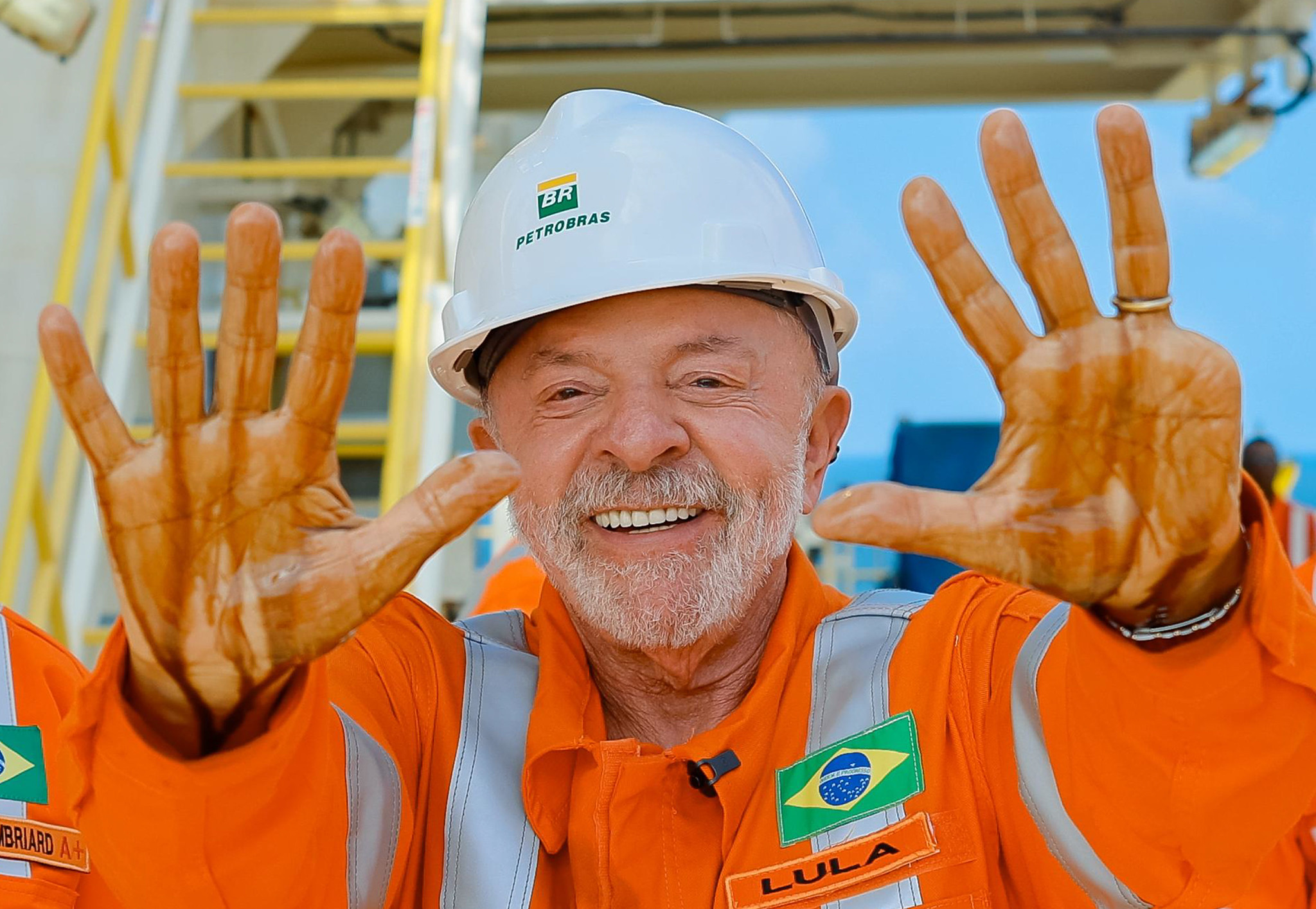 Lula ataca Lava Jato e diz que ninguém vai “meter o dedo” no petróleo do Brasil