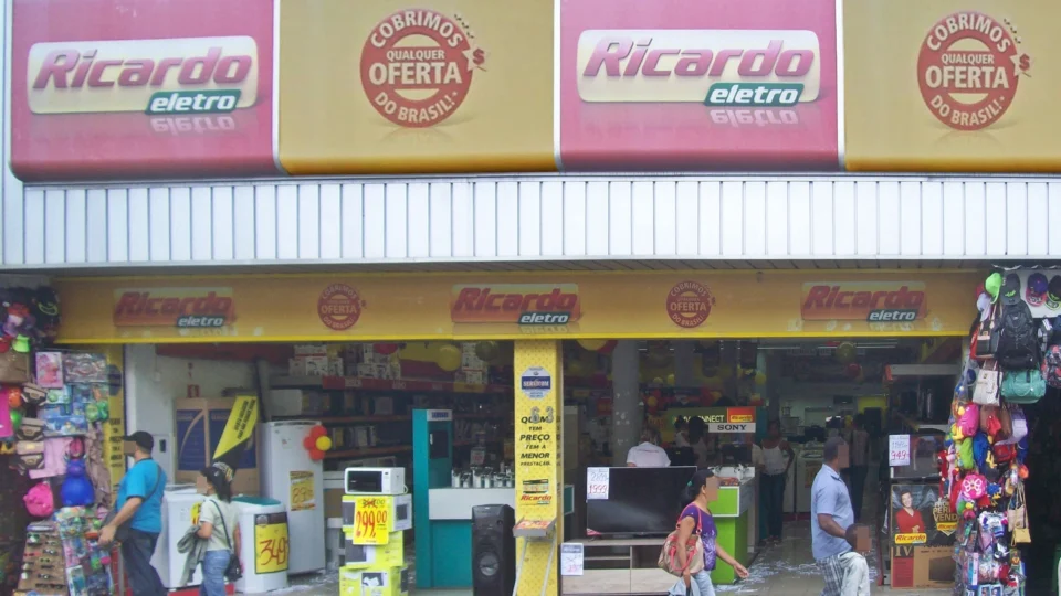 Antiga unidade Ricardo Eletro em Coronel Fabriciano (MG)