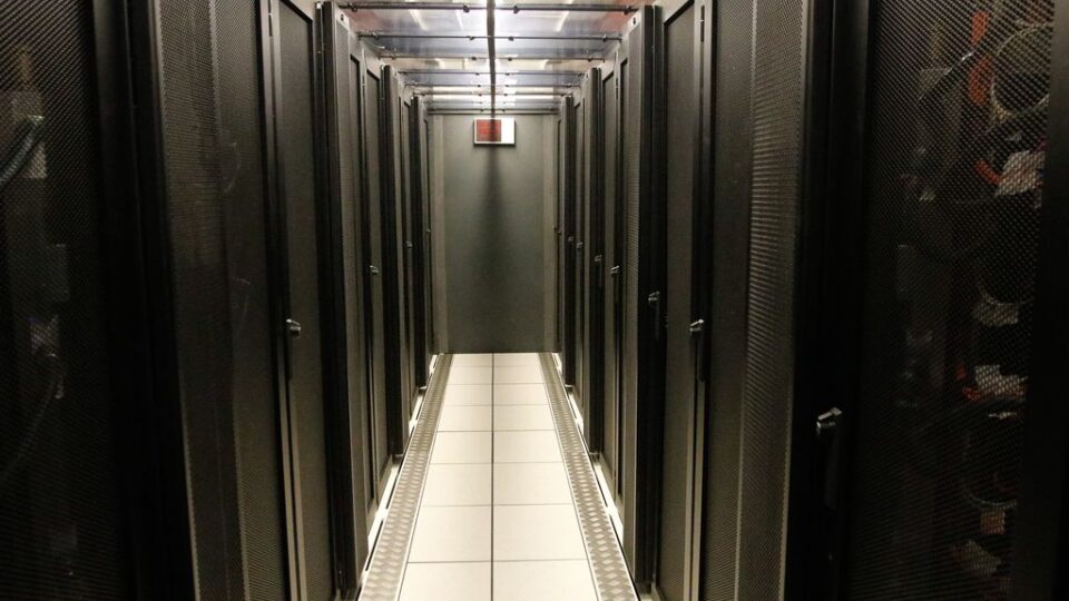 Paraná terá rede de supercomputadores distribuída em várias cidades