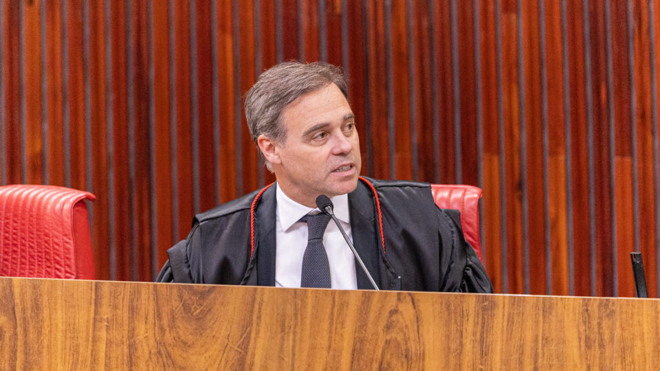 Mendonça nega remoção, mas pede explicações sobre vídeos de Lula no Planalto