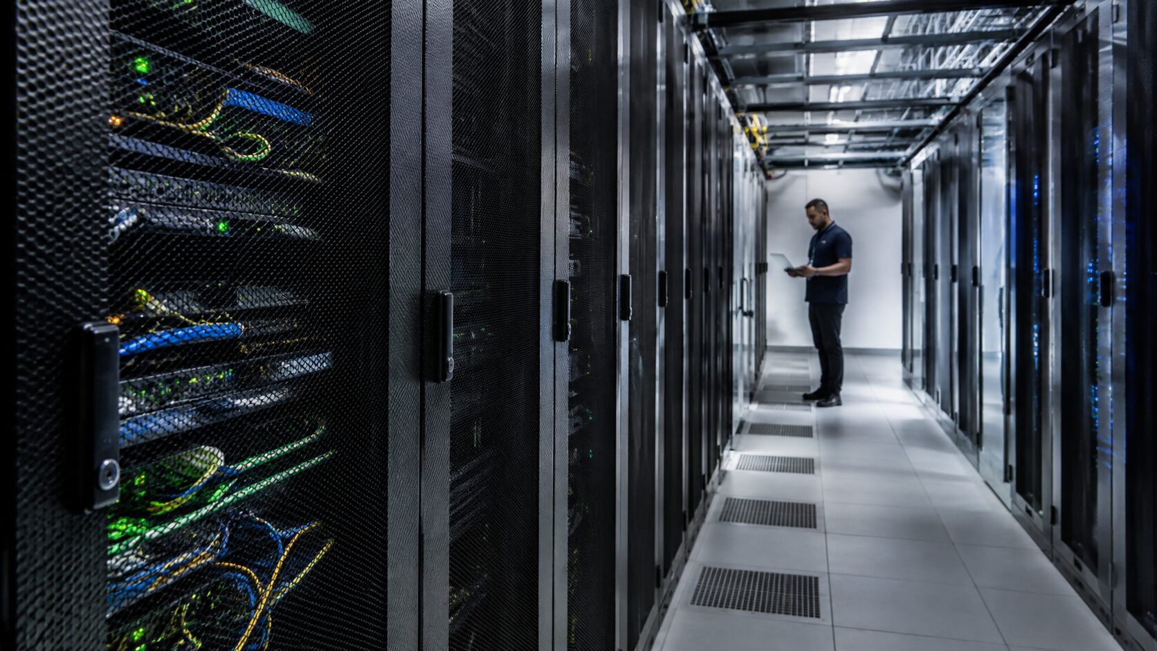 Fundada em Curitiba, Positivo Tecnologia consolida estratégia em infraestrutura de TI de ponta a ponta e destaca soluções completas