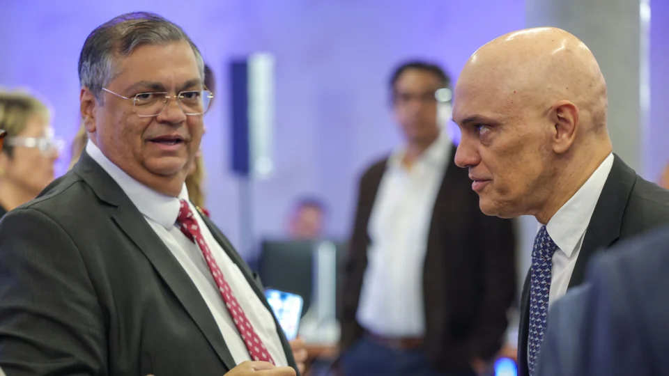 Flavio Dino Alexandre de Moraes diploma jornalista
