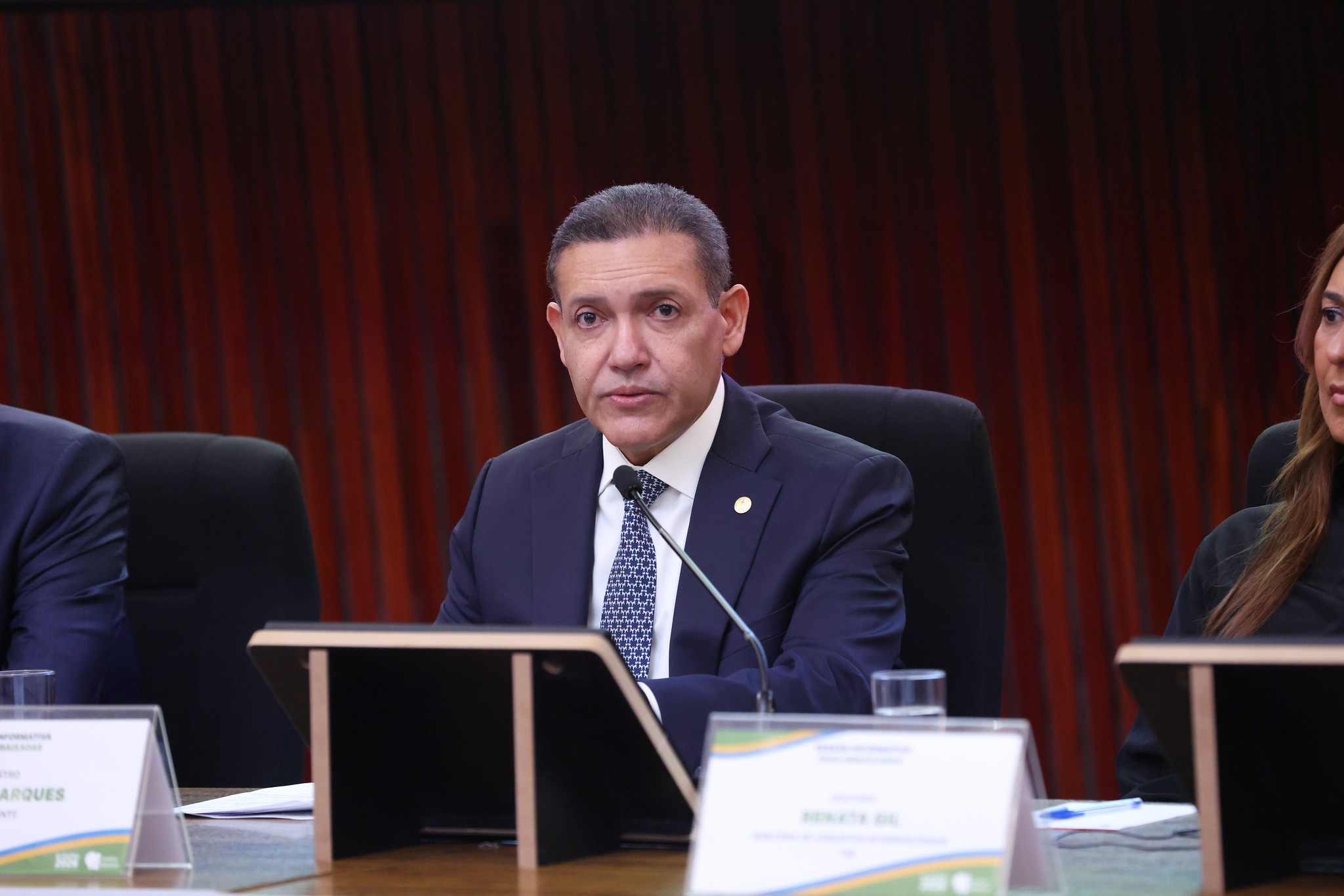 Pedidos de vista de Nunes Marques impediram a conclusão dos julgamentos, apesar de maioria já formada contra as decisões de Mendonça.