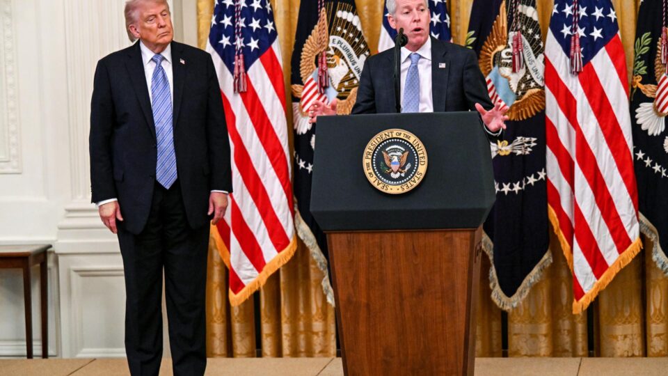 Governo Trump investe milhões em mineração focado em tornar os EUA uma “superpotência” no setor