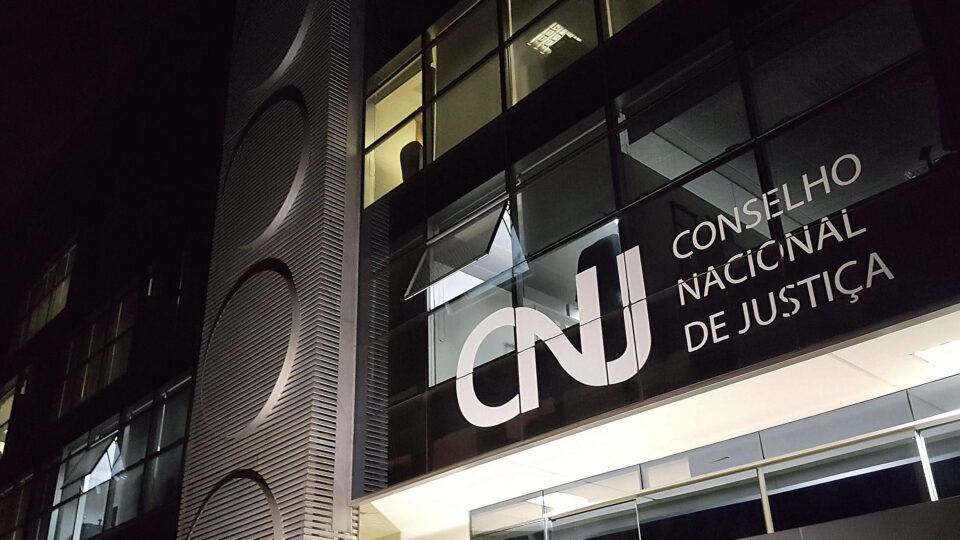 CNJ afasta desembargadores do TRF4 por atuação na Lava Jato