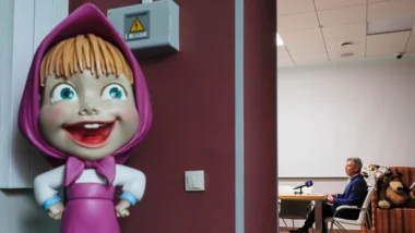 Ucrânia acusa desenho “Masha e o Urso” de propaganda russa e impõe sanções contra criadores