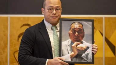 Jimmy Lai, o bilionário preso na China por fundar jornal pró-democracia vira símbolo de liberdade