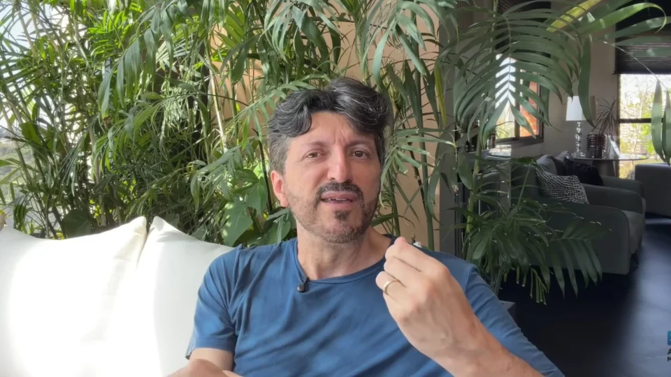 Família de Lito Sousa pede informações sobre estudos e tratamentos experimentais a doença ainda sem cura.