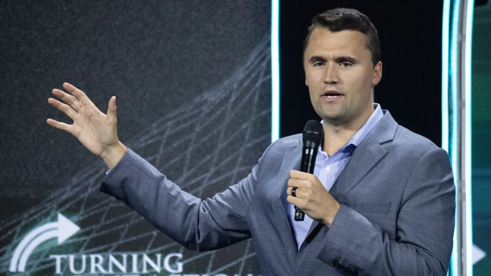 charlie kirk homenagem