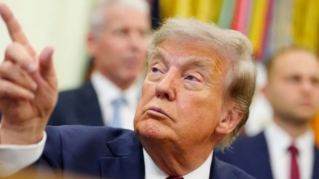 Trump ataca Canadá e diz que país quer apenas os benefícios de ser um estado americano