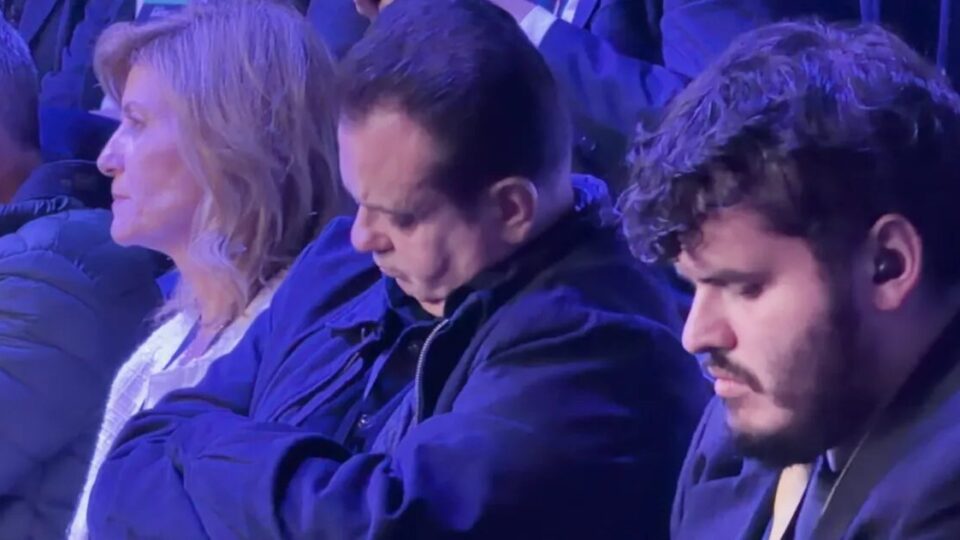 Caiado brinca com cochilo de Kassab durante debate na Band