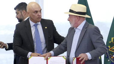Alexandre de Moraes e Lula no Palácio do Planalto