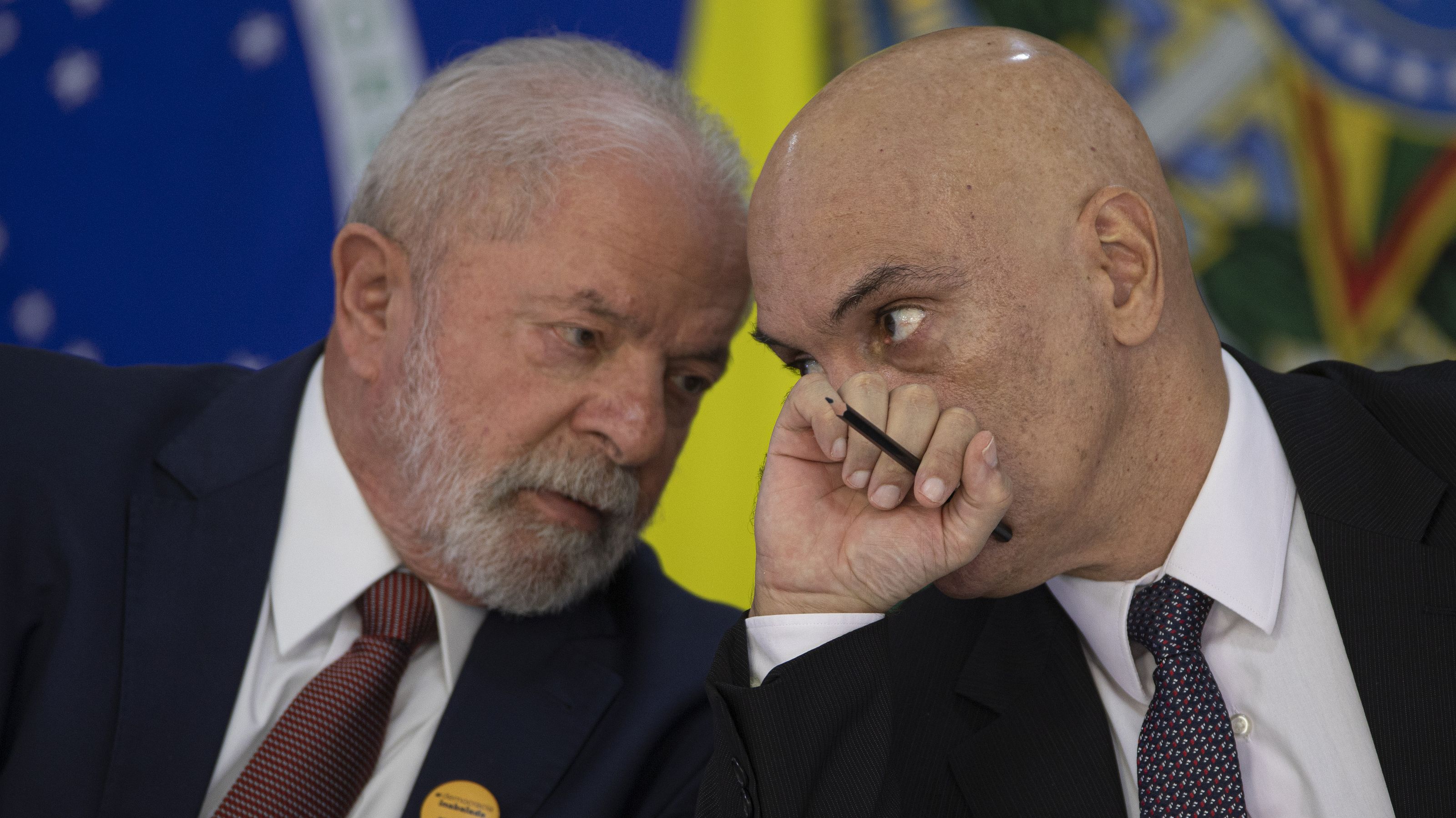 Alexandre de Moraes quer nos fazer crer que o problema é apenas o sistema eleitoral, mas o problema brasileiro é bem maior.