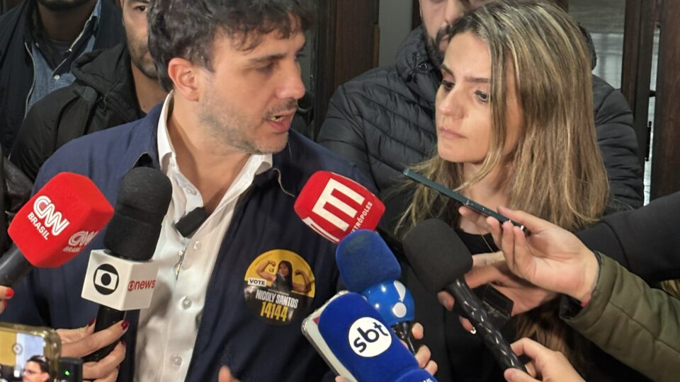 Amanda Vettorazzo denuncia tentativa de suborno e homem é preso em SP